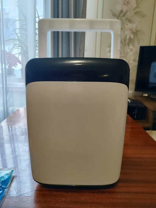 Thermoelectric Cooler and Warmers