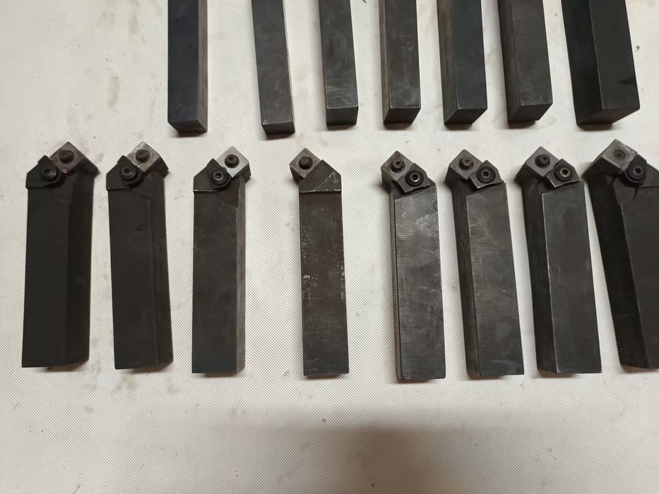 Noże tokarskie na płytki wymienne