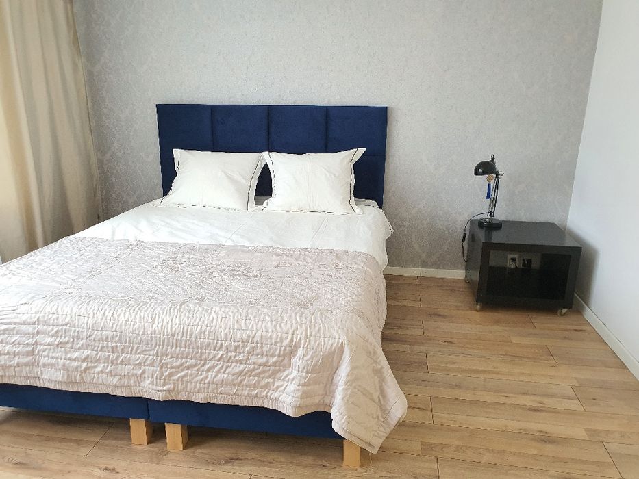 Apartament w centrum dla 1-4os.