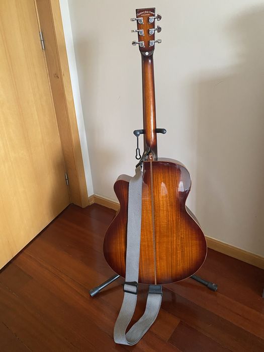 Guitarra eletro-acústica Tanglewood TW4 KOA + alça incluída