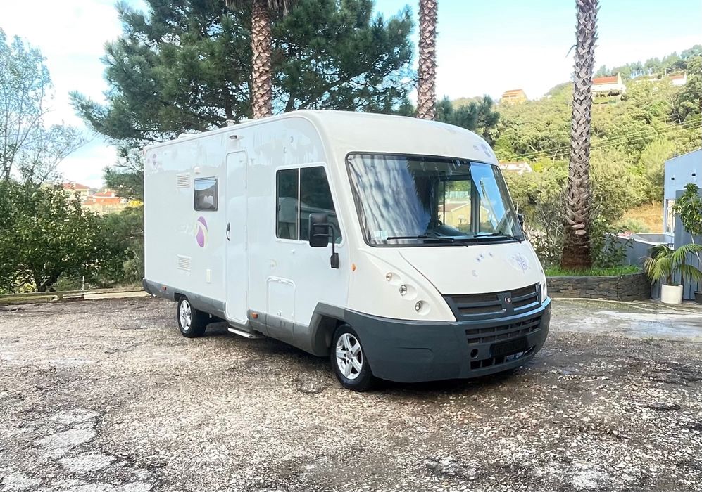 Autocaravana integral de beliches  Marca Moovéo (Pilote)