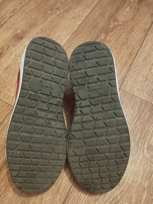 Кросівки жіночі Clarks