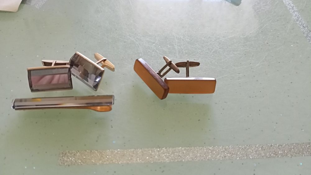 Запонки чоловічі