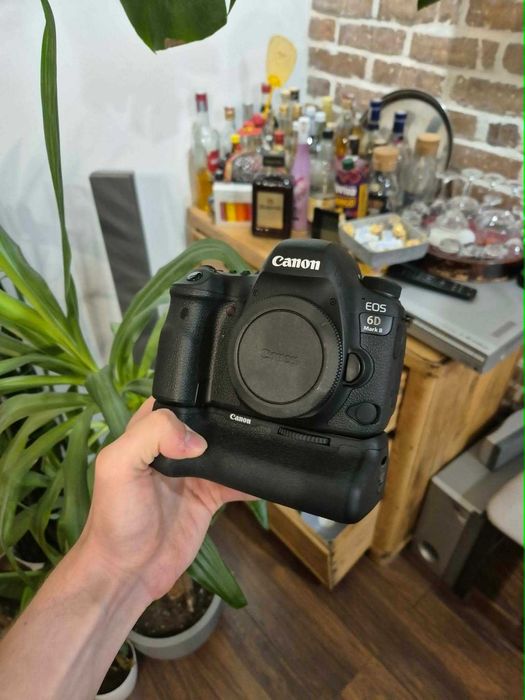 Canon EOS 6D Mark II | tylko 407 zdjęć | grip + bateria + ładowarka | jak nowy