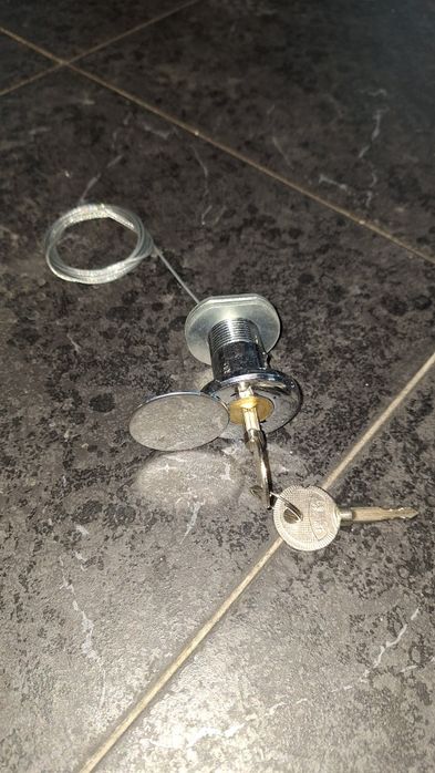 New Gate Lock436680600438722561