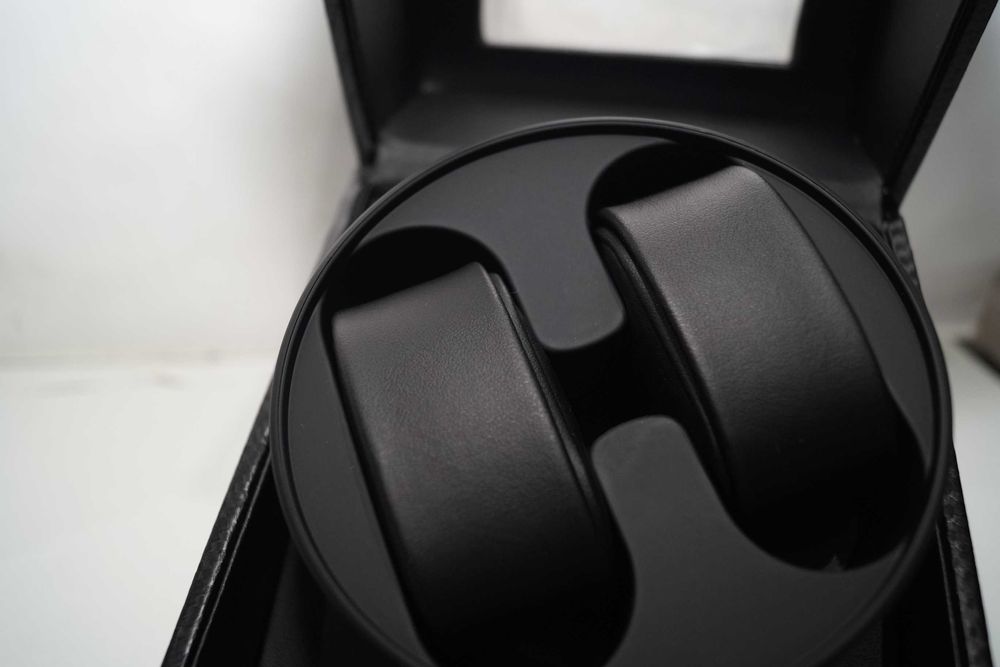 1545 Automatyczny rotomat ekspozytor na 2 zegarki czarny