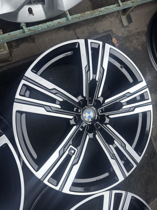 Диски BMW 7 Series G70 i7 908М style r21