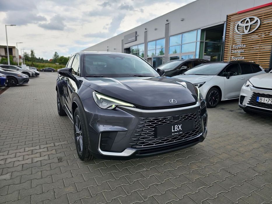 Lexus LBX
