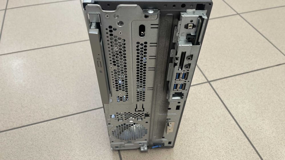 Lenovo Ideacentre i5-7400 8gb ddr4 ram grafika integrowana