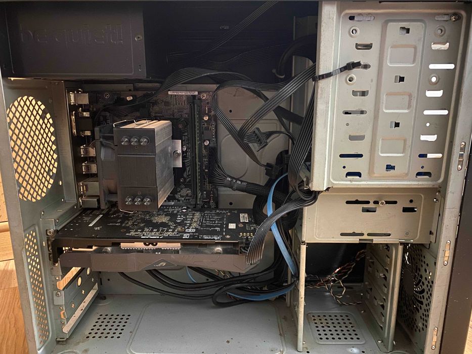 Komputer Intel RX 570 8gb RAM