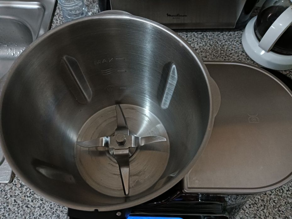 Robot/panela cozinha "NOVA"