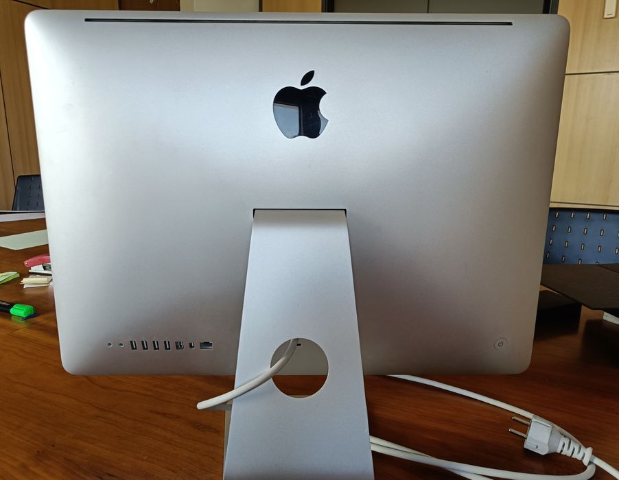 Apple iMac (21,5 polegadas)