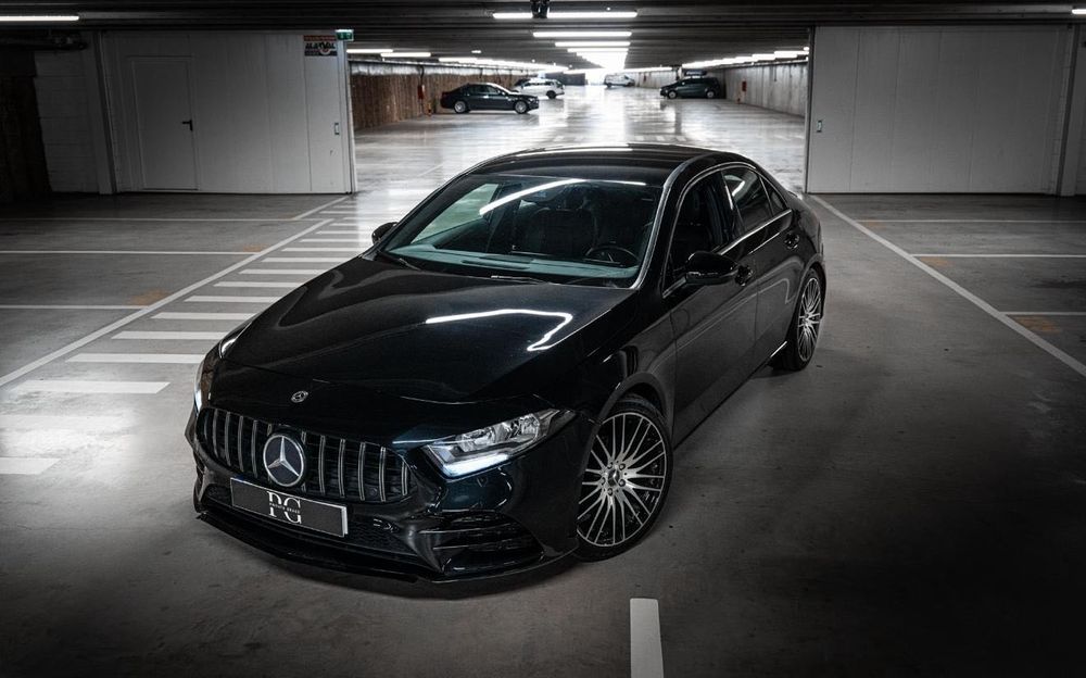 Mercedes A Limousine/Kit A35 AMG /124mil kms /Garantia / Financiamento