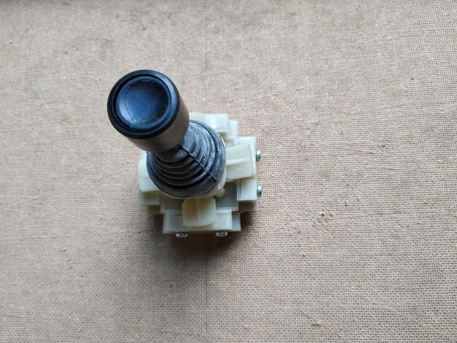 Переключатель ПК12-21-821