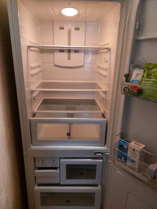 Продам холодильник Samsung
