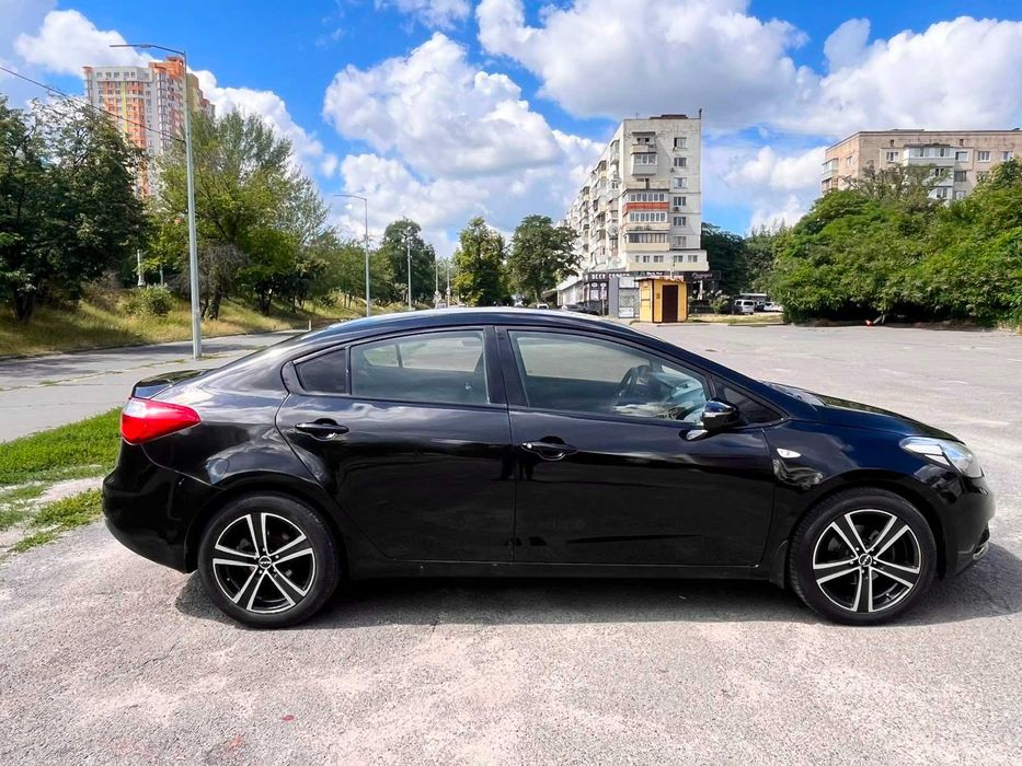 Продам Kia Cerato 2013 газ-бензин