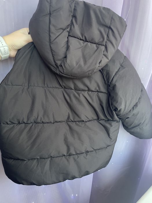 Демі курточка від Zara