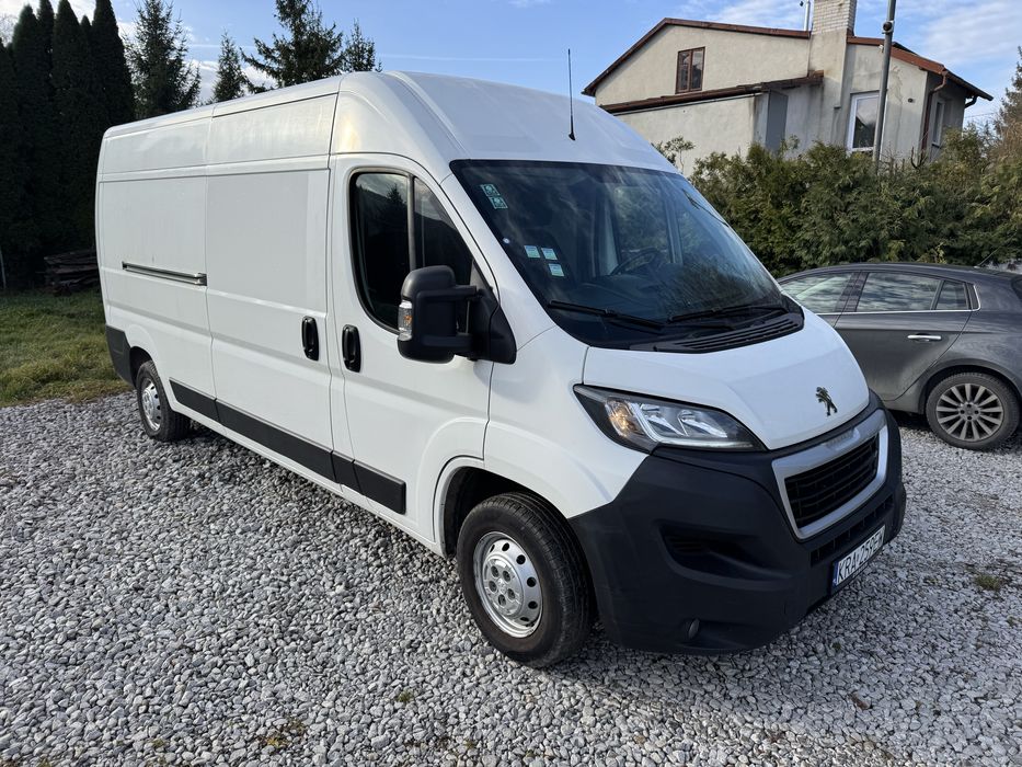 Wynajem wypozyczalnia Busów dostawczych osobowych samochodow do 3.5T