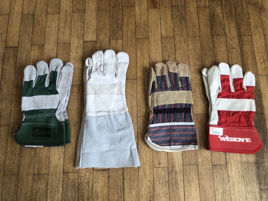 Захисні рукавиці