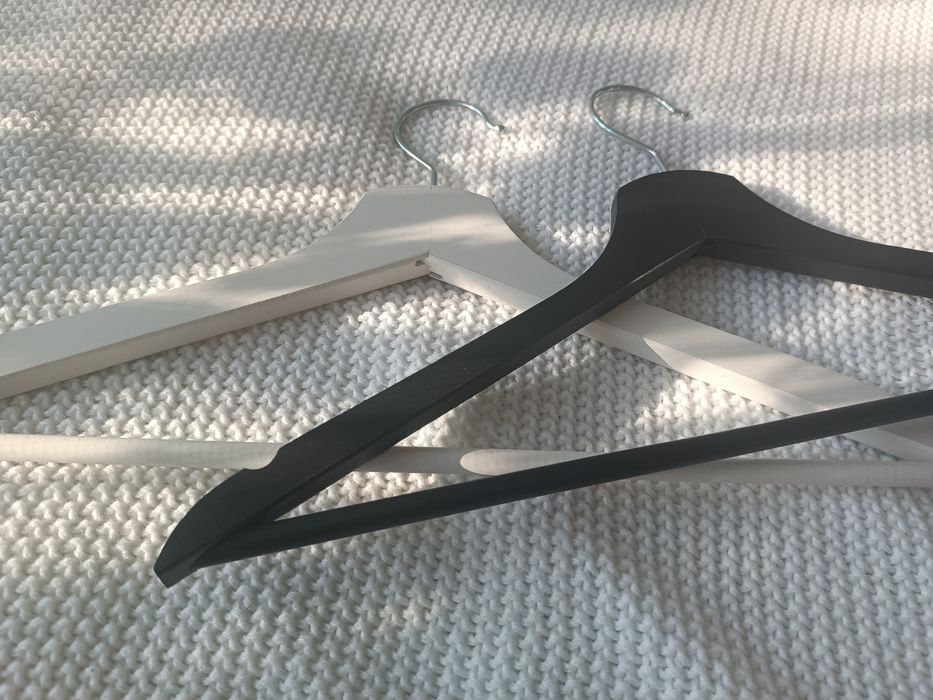 Drewniane wieszaki ślubne