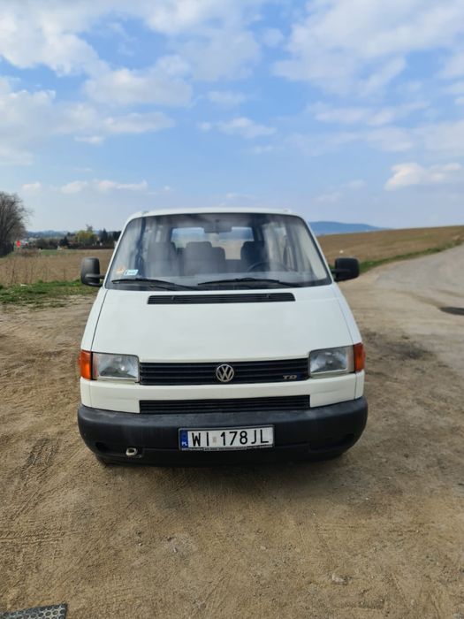 Volkswagen T4 2.5 TDI 9-osobowy rok 2000