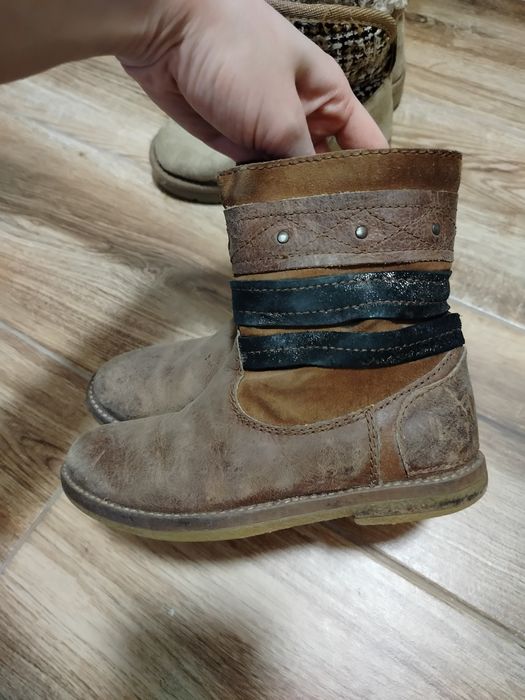 Взуття для дівчинки 27-28 рр