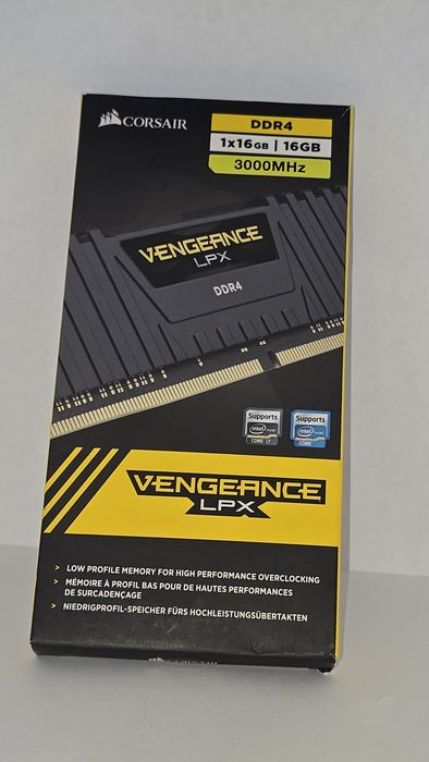 DDR4 1x16GB 16GB 3000MHz pamięć RAM
1x16GB 16GB

3000MHz
1x16GB 16GB

3000MHzDDR4

1x16GB 16GB

3000MHz