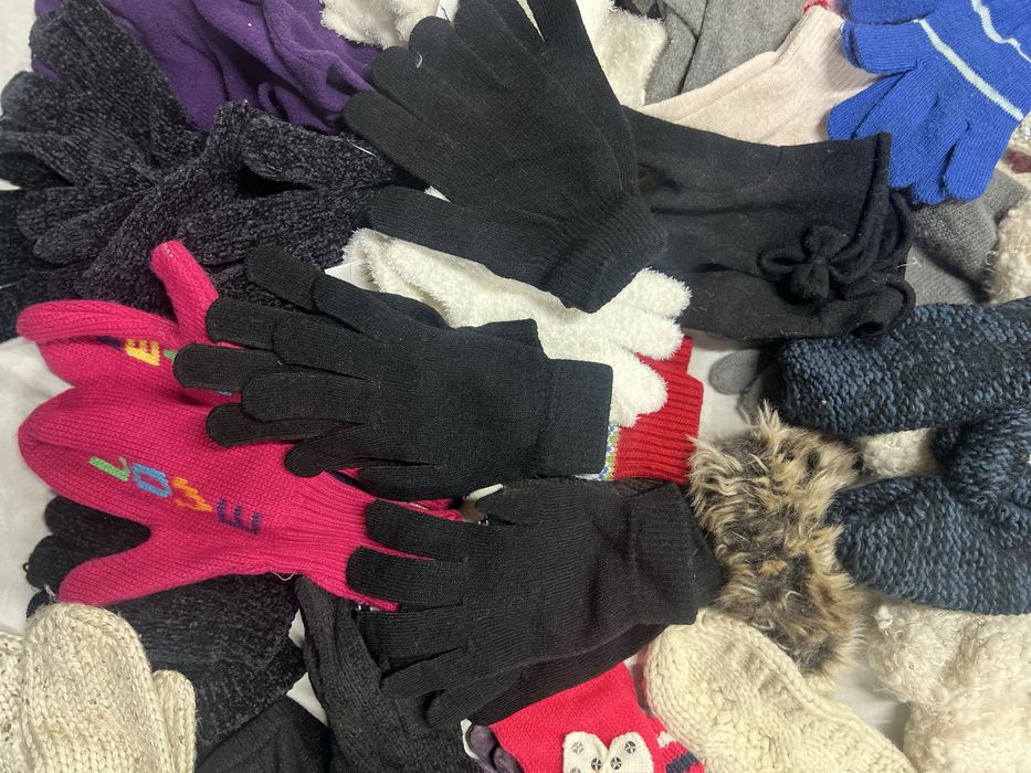 Сток оптом рукавиці жіночі ціна за 1 кг