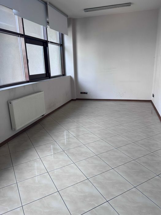 Małe biuro do wynajęcia  - 46 m2. Doskonała lokalizacja. -10% za pierwszy rok najmu.