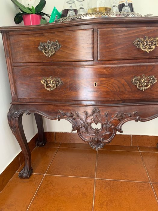 Cômoda D João V com 3 gavetas