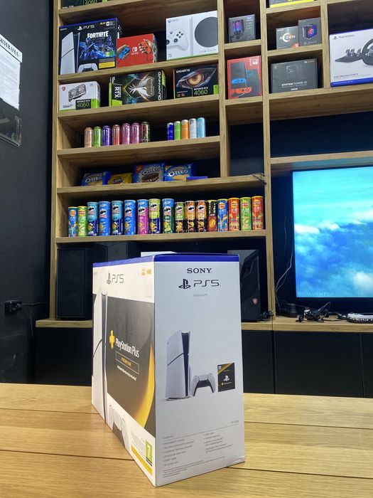 PlayStation 5 Slim 1TB White + PS Plus Premium 24 Month Нова(гарантія)