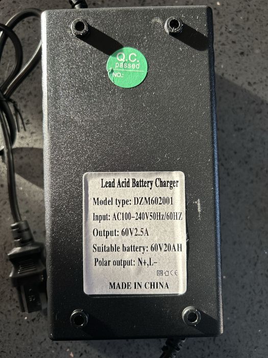 Carregador de bateria 60 V 20Ah
