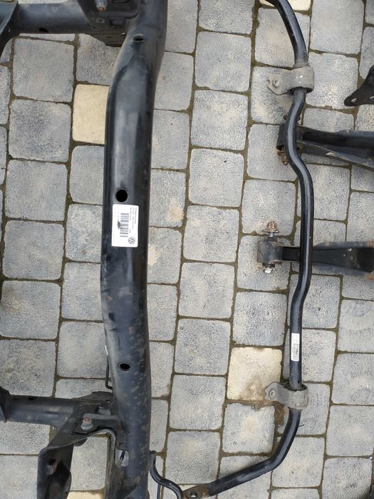 Підвіска важіль ричаг балка задня Vw Passat B7 передній стабілізатор