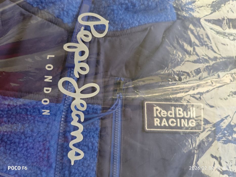Casaco XL  Red Bull Racing X Pepe Jeans 
3.8
3.8 de 5 estrelas
(4)
S