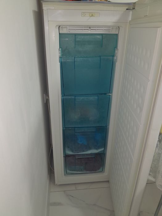 Продам морозільну камеру суха заморозка