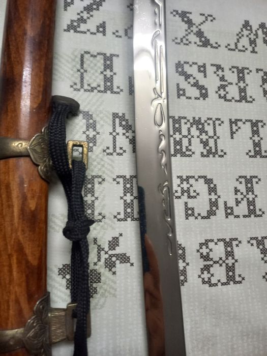 Réplica de sabre muito bonito