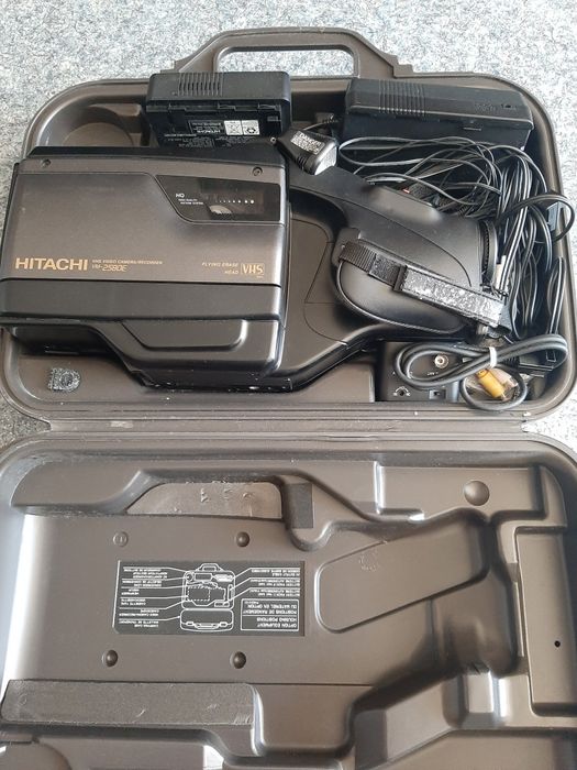 Видеокамера Hitachi vm 2580E