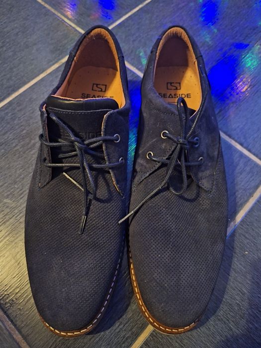 Sapatos Azuis Novos