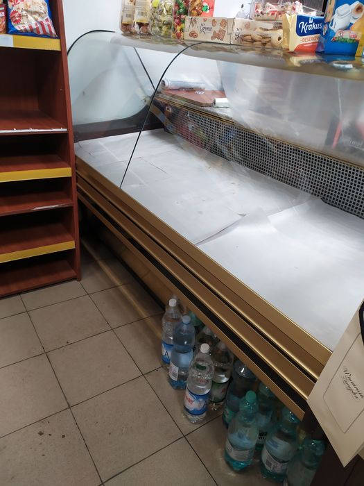 Lada chłodnicza wędliny, nabiał