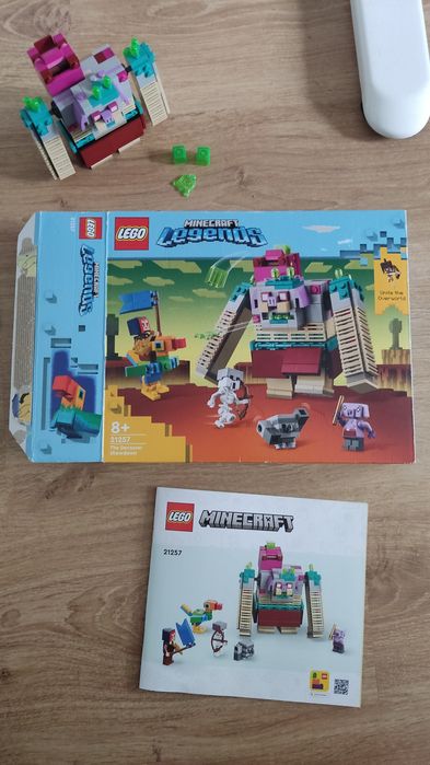 LEGO Minecraft Legends 21257