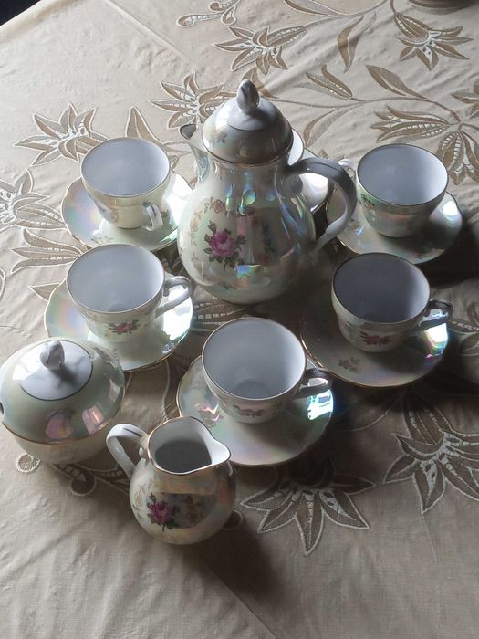 Новый фарфоровый сервиз