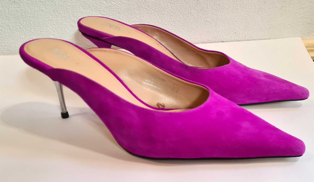 Zamszowe klapki Zara 39