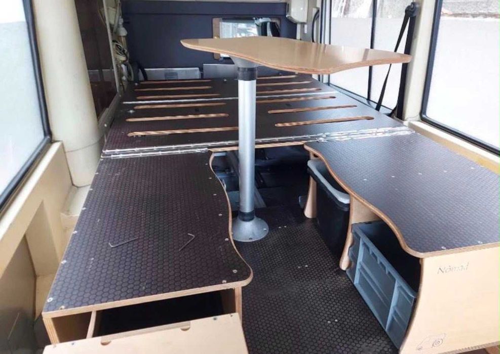 Mercedes Autocaravana/ Ambulância automática
