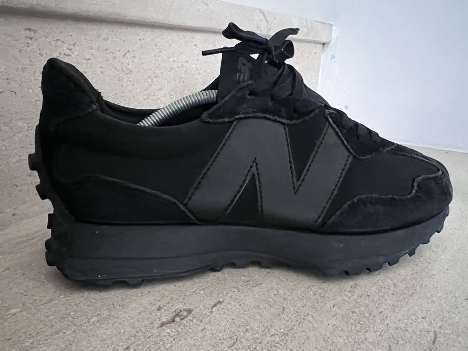 New Balance All Black