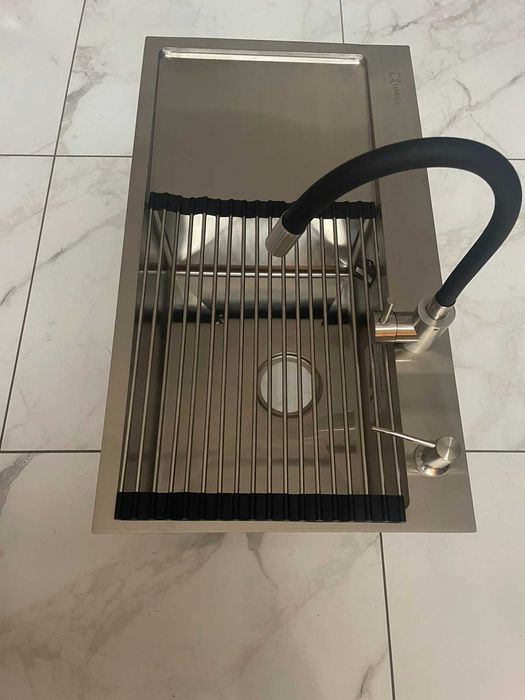 Мойка Luminex 7844 серая правая и смеситель Aria 04R-BFS гибкий, Lidz.