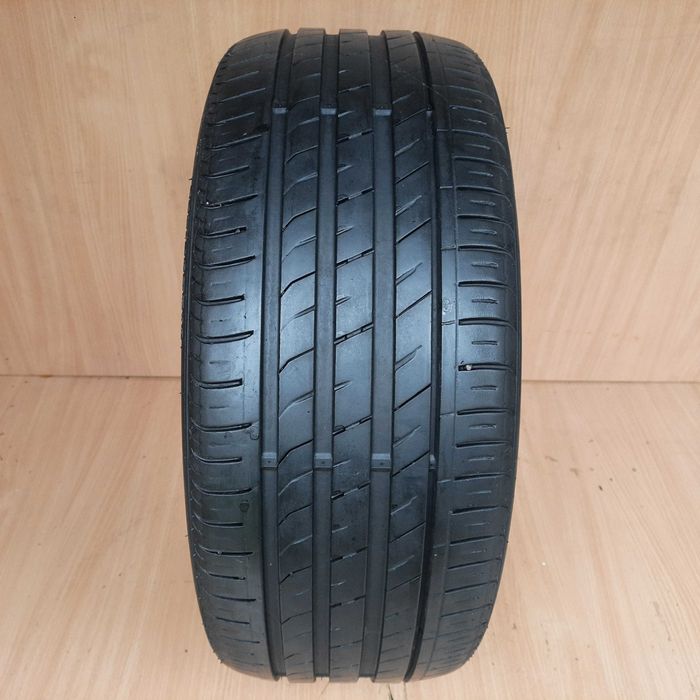 1 szt. Nexen N'Fera SU1 235/40 R19 96Y XL 5,3mm