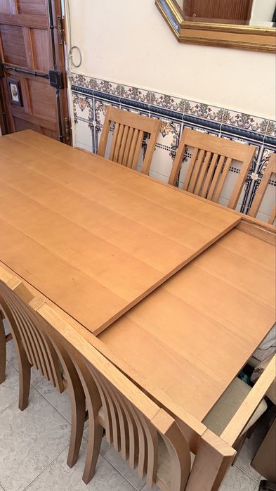 Mesa de Jantar Extensível (até 240cm) + Conjunto de 6 Cadeiras