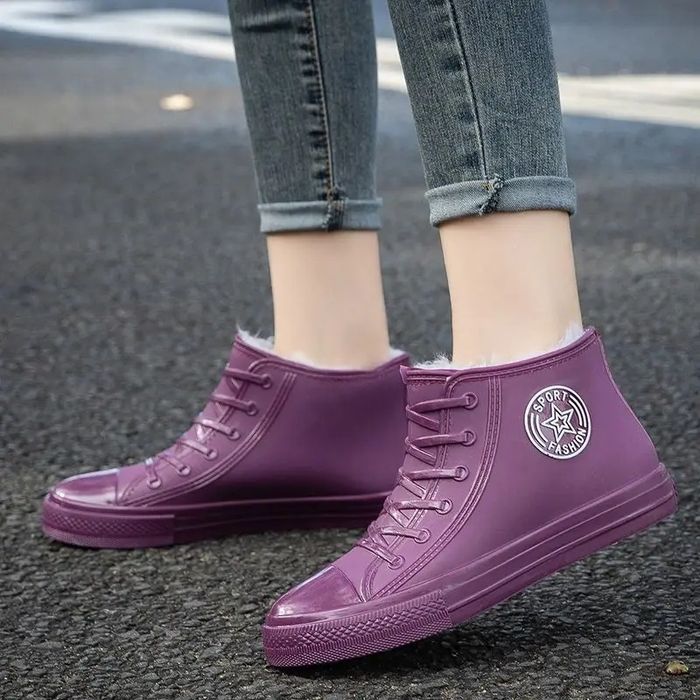 Гумові стильні ботільони з хутром