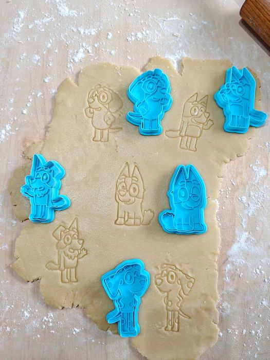 BLUE Foremki wykrawacze do ciastek pierników modeliny