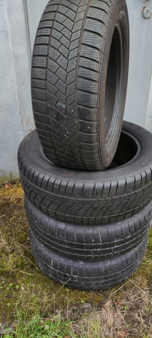 Opony zimowe z 2017r 205/55/16 Continental SSR 8N